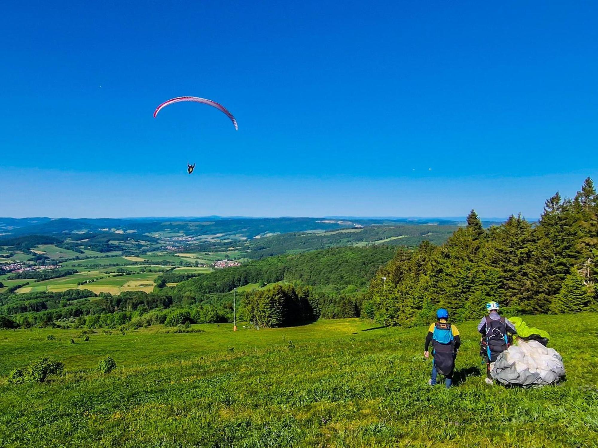 Berghotel Deutscher Flieger Wasserkuppe Gersfeld Bagian luar foto