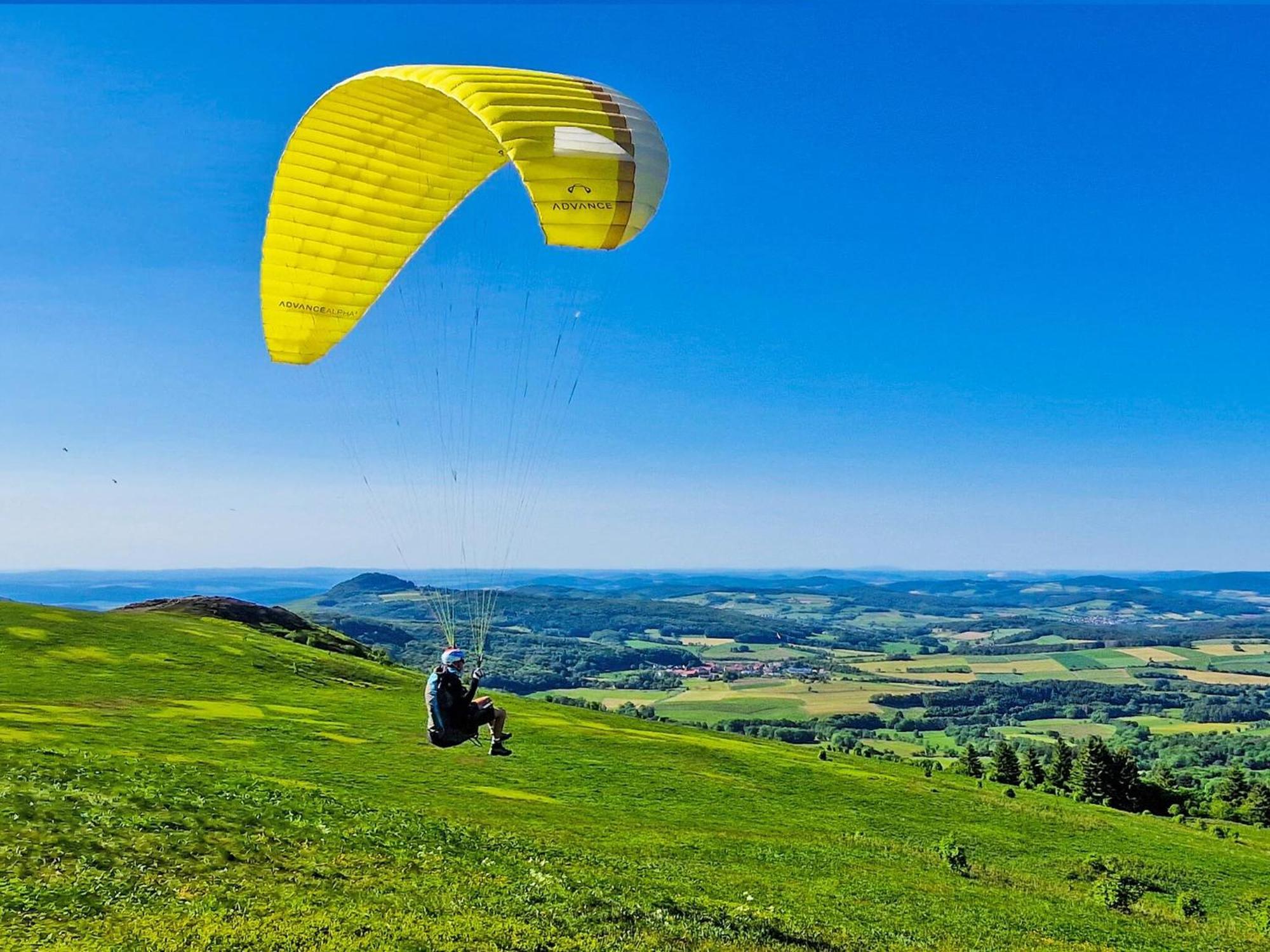Berghotel Deutscher Flieger Wasserkuppe Gersfeld Bagian luar foto