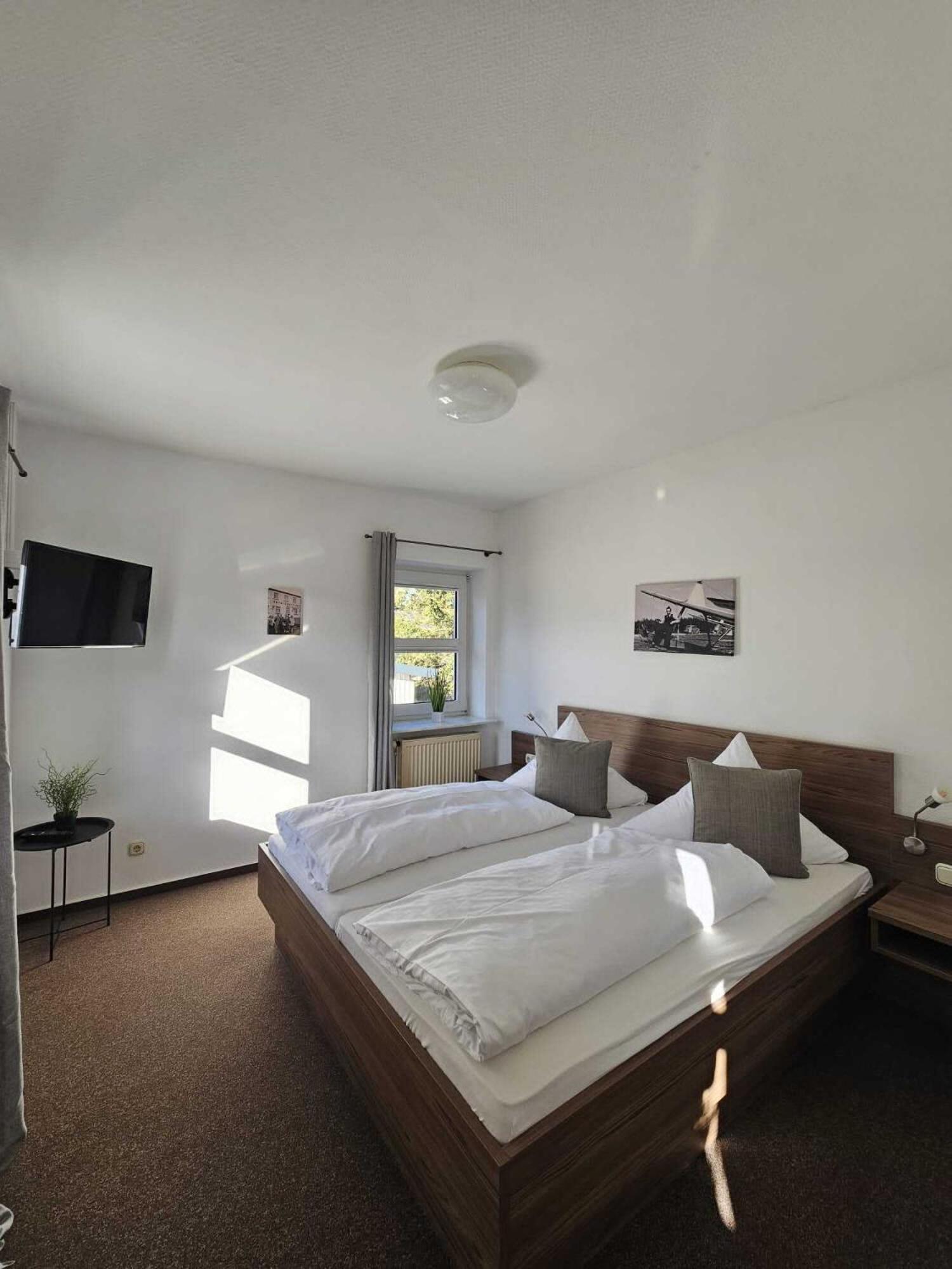 Berghotel Deutscher Flieger Wasserkuppe Gersfeld Bagian luar foto